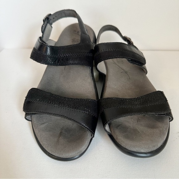 SAS Nudu Strap Tripad Comfort Sandals in Midnight Black - Size 7.5 - Picture 14 of 14
